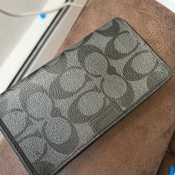 Coach Gray Monogram Credit Card Wallet Unisex - Picture 1 of 5